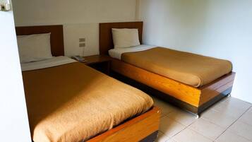 Standard Twin Room | Free WiFi