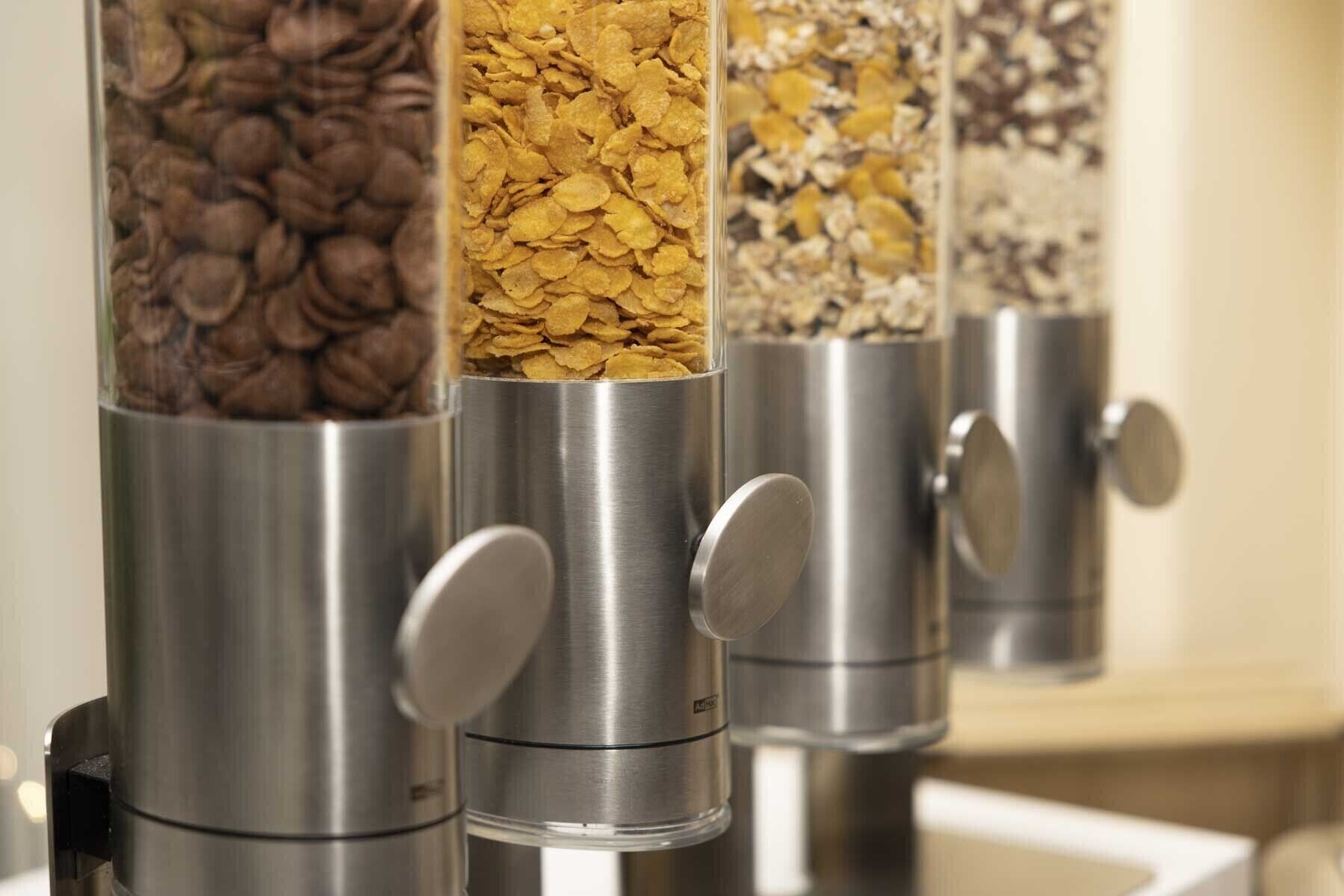 daily buffet breakfast (eur 9 per person)