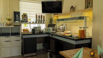 Daily buffet breakfast (EUR 9 per person)