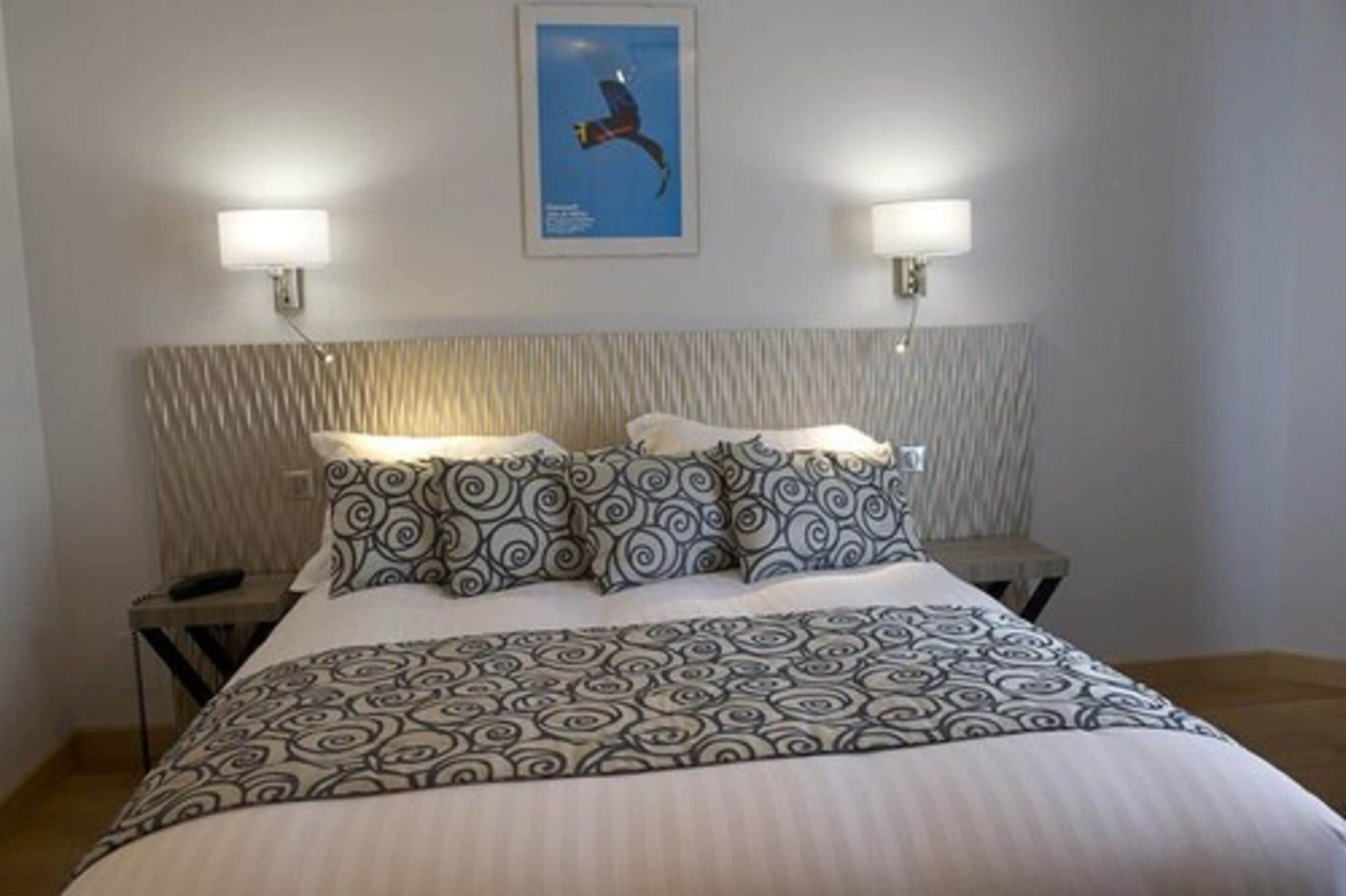 comfort room | premium bedding, down duvets, select comfort beds, minibar