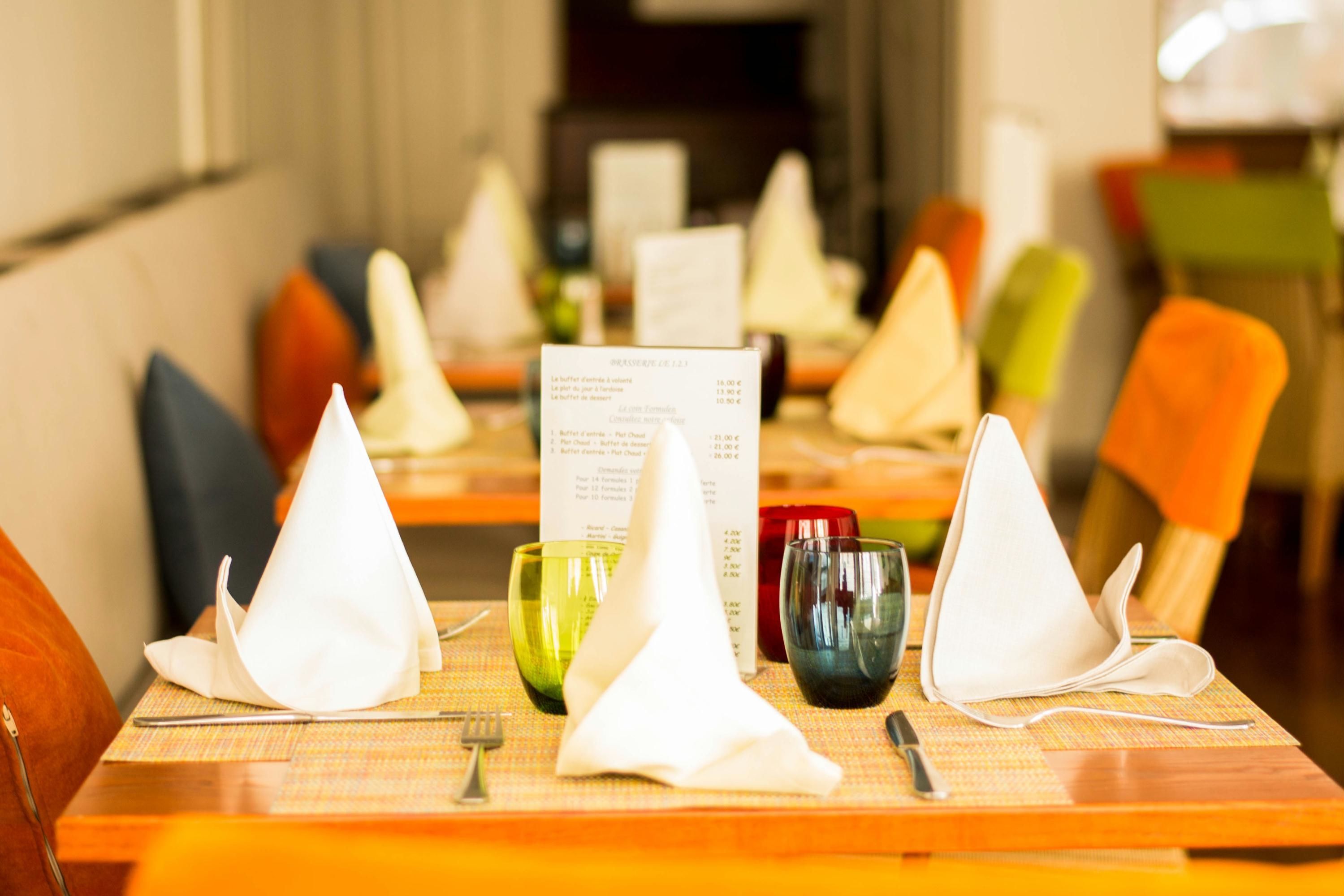 2 restaurants, breakfast, lunch, dinner served; french cuisine