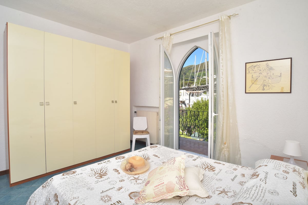 Habitación doble superior | Escritorio, wifi gratis y ropa de cama