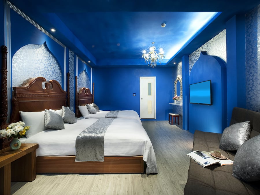 Desk, blackout curtains, free WiFi, bed sheets