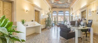 Venice Style Apartment