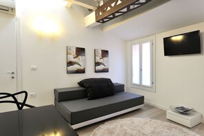 Apartment, 2 Bedrooms (Check-in location Santa Croce 515) - Venice Style Apartment (Venice)