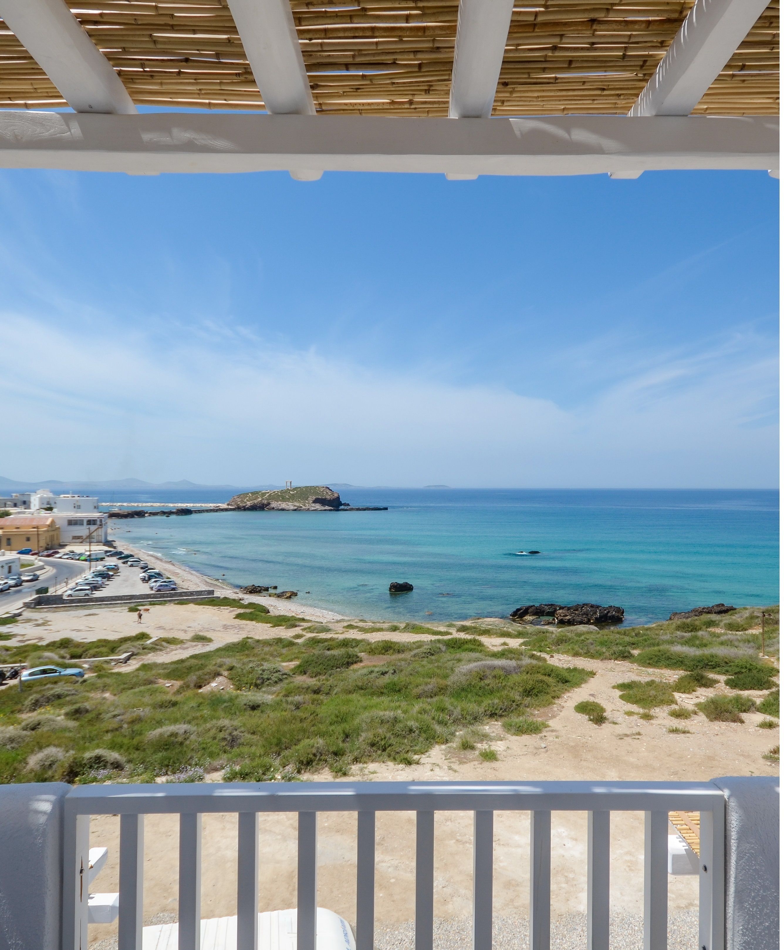 Suite – grand, 1 kingsize-seng, sjøutsikt, executive-nivå | Utsikt mot strand/hav