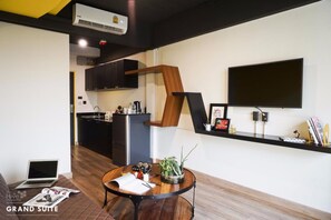 Grand Suite  | In-room safe, individually decorated, blackout curtains, free WiFi - The Hive Chiang Mai (Chiang Mai)