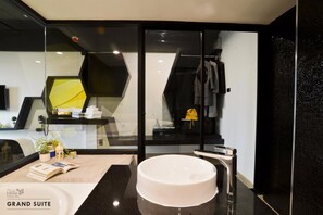 Grand Suite  | Caja fuerte, decoración individual, cortinas opacas y wifi gratis