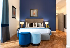 Egyptian cotton sheets, premium bedding, down comforters, pillowtop beds - LeMummarelle76 (Naples)