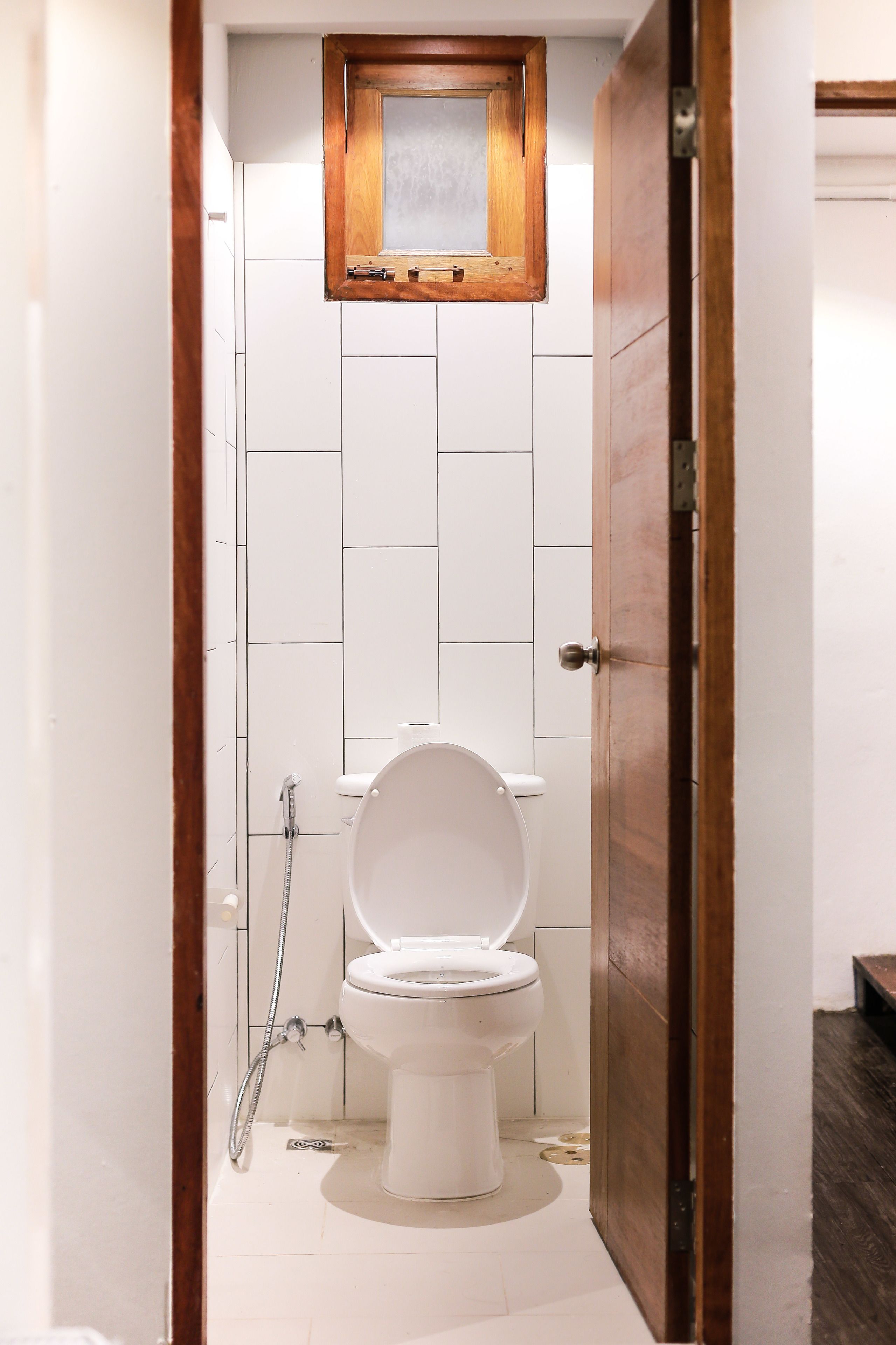 triple room | bathroom | shower, free toiletries, hair dryer, towels