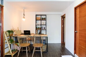Lobby - Oon Poshtel (Chiang Mai)