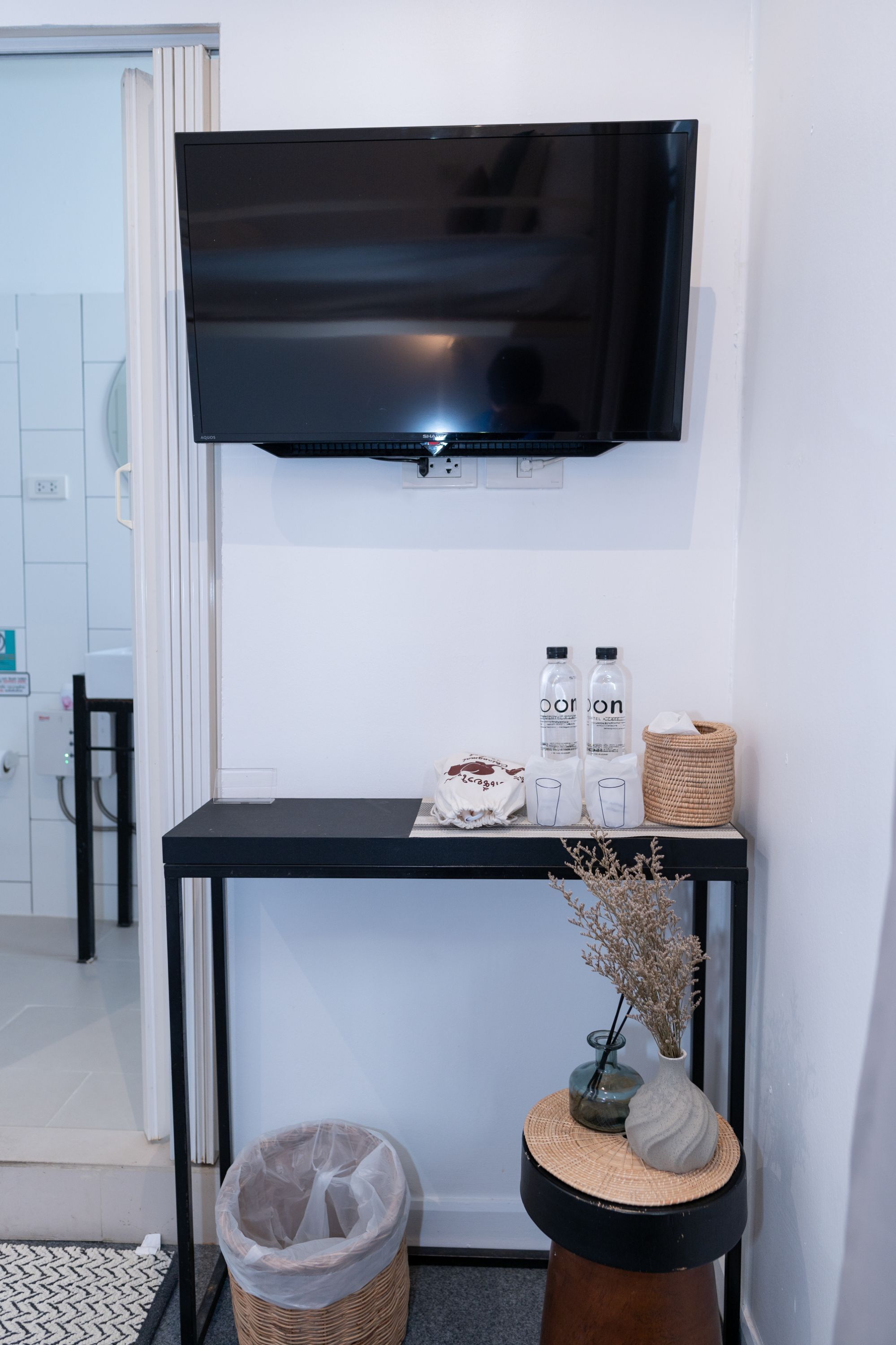 economy twin room | 1 bedroom, desk, blackout curtains, free wifi