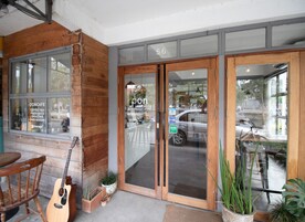 Entrada al alojamiento