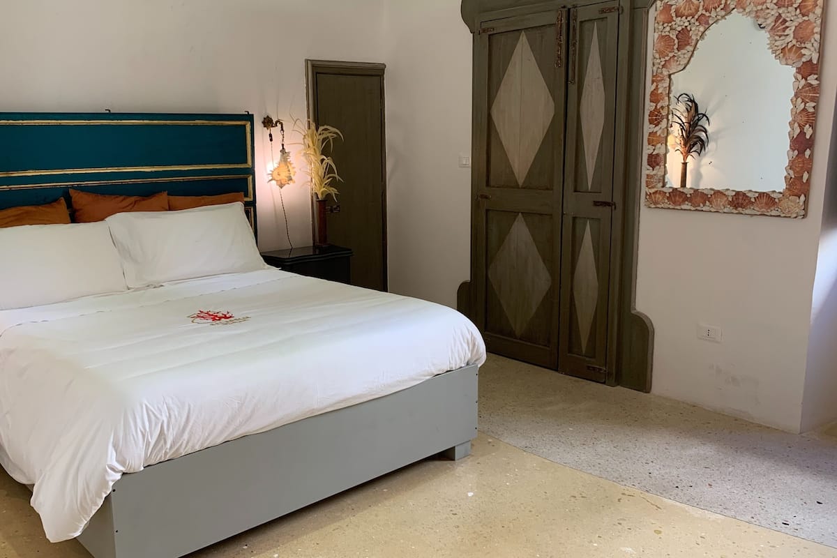 1 habitación, ropa de cama de alta calidad y decoración personalizada