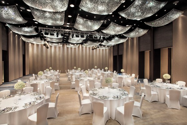 Banquet hall