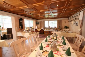 Gratis morgenmadsbuffet hver dag