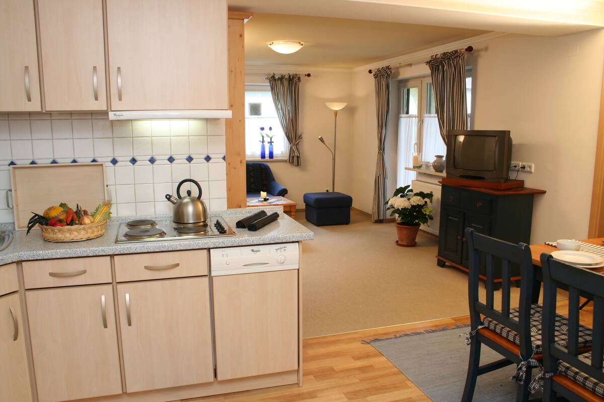 deluxe condo, 1 bedroom, balcony, mountain view (04 | auwald) | premium bedding, soundproofing, free wifi, bed sheets