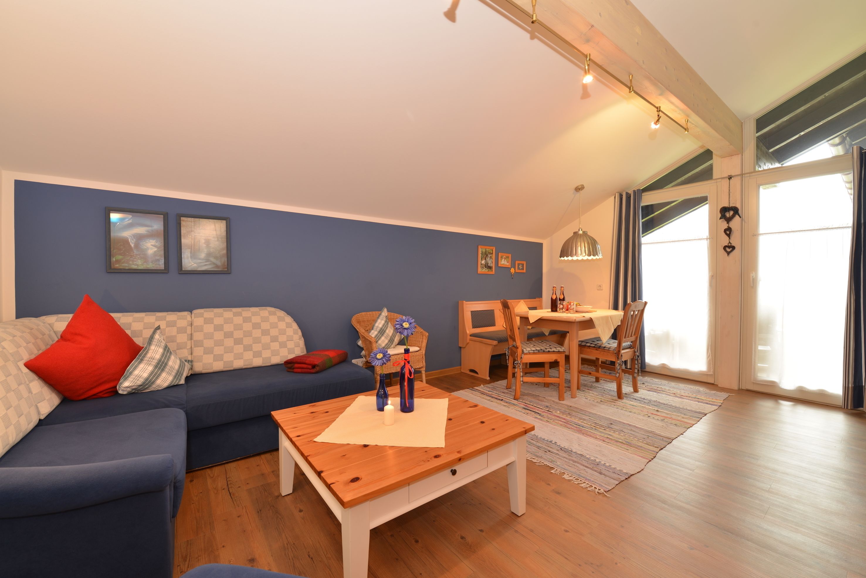 deluxe apartment, 1 bedroom, balcony, mountain view (02 | auszeit) | living area | 70-cm flat-screen tv with satellite channels, tv