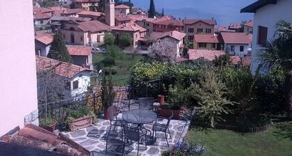 Balcone Fiorito Bed & Breakfast