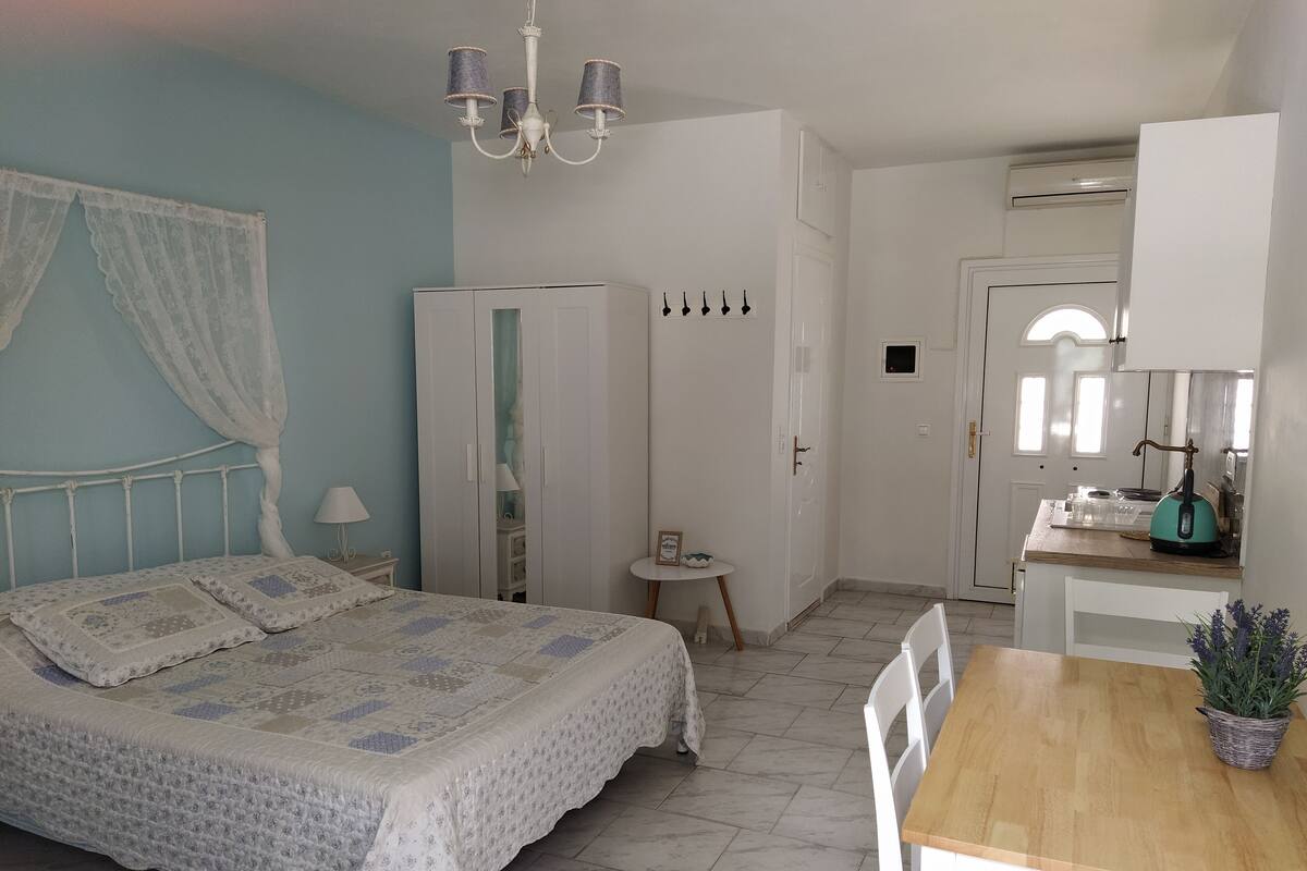 Estudio Confort, 1 cama de matrimonio con sofá cama | Wifi gratis