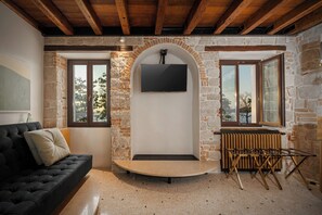 Suite Palazzetto With Sea View | Egyptian cotton sheets, premium bedding, down comforters