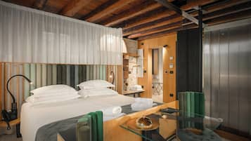 Suite Palazzetto With Sea View | Egyptian cotton sheets, premium bedding, down comforters