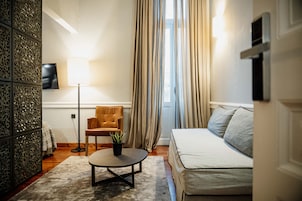 Junior Suite (Acropolis View) | Minibar, in-room safe, desk, soundproofing