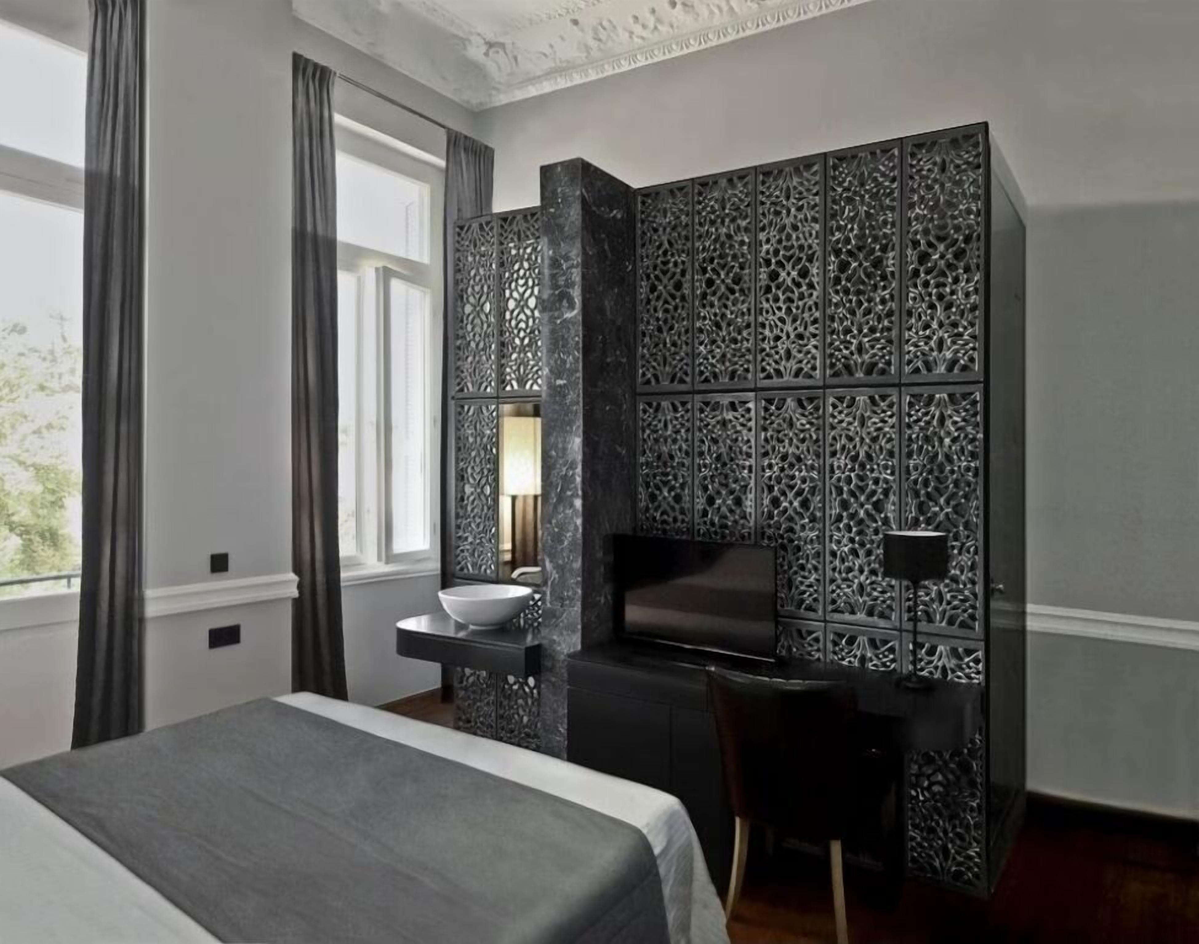 double room (acropolis view) | minibar, in-room safe, desk, soundproofing