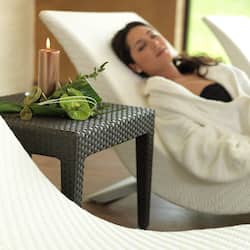 Sauna, hot tub, steam room, Turkish bath/hammam, body treatments