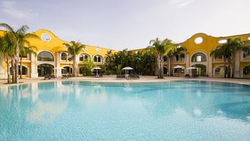 บริเวณภายนอก