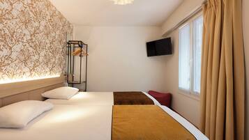 Chambre Classique avec lits jumeaux | Minibar, coffres-forts dans les chambres, décoration personnalisée
