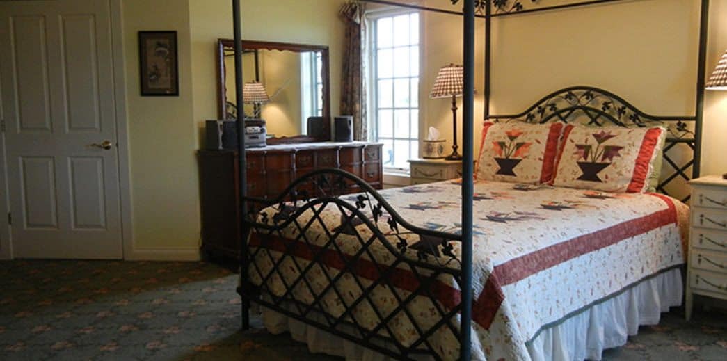 客房, 1 張加大雙人床, 無障礙 | 書桌、免費搖籃/嬰兒床、折疊床/加床、床單