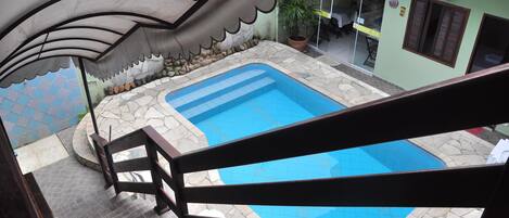 Piscina externa