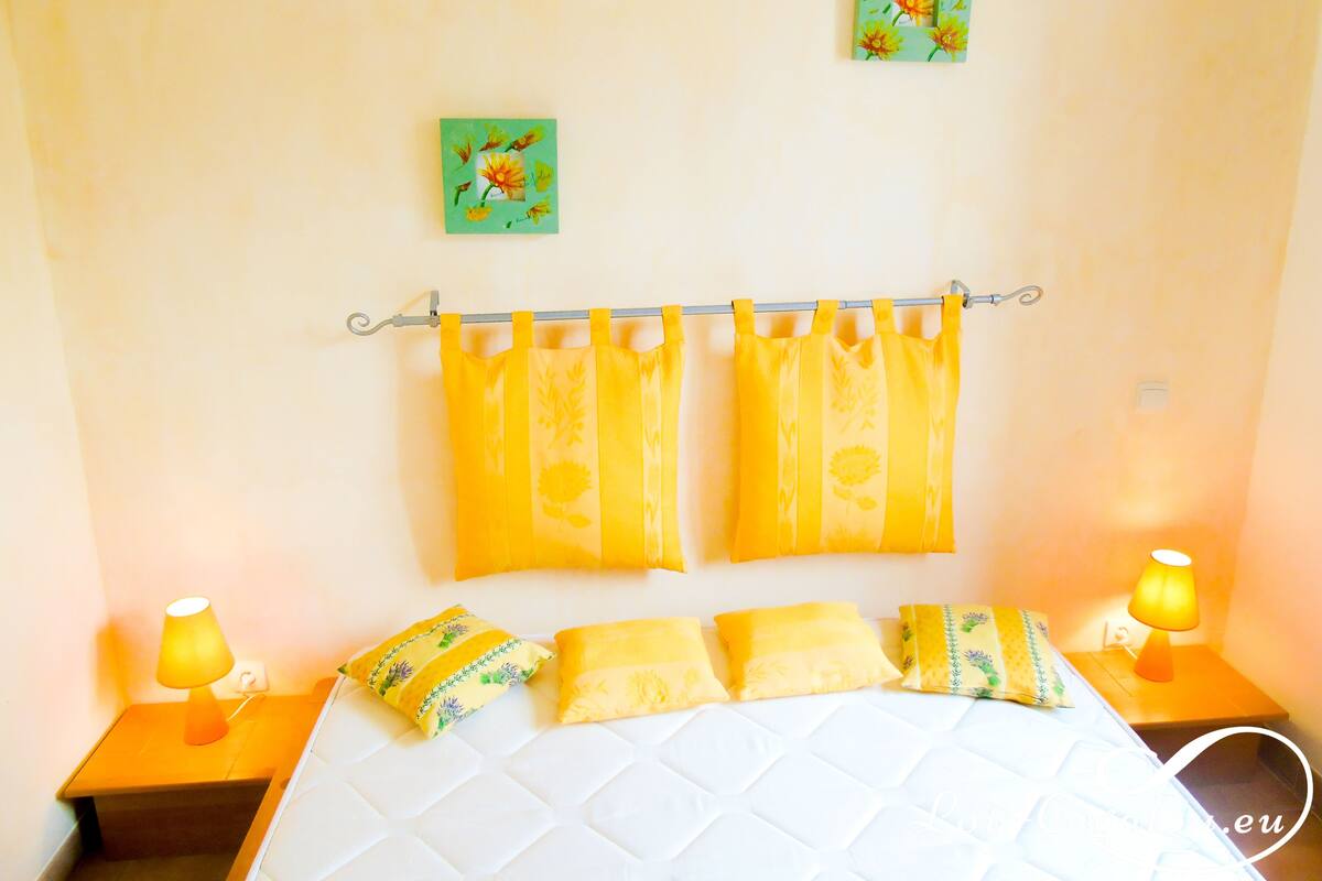 5 habitaciones, ropa de cama de alta calidad y decoración personalizada