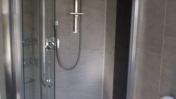 Dusj på badet