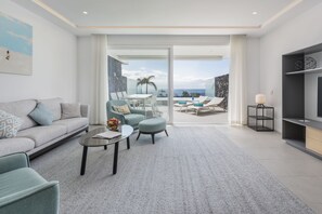 Duplex Villa with 2 bedrooms and private pool | Coin séjour