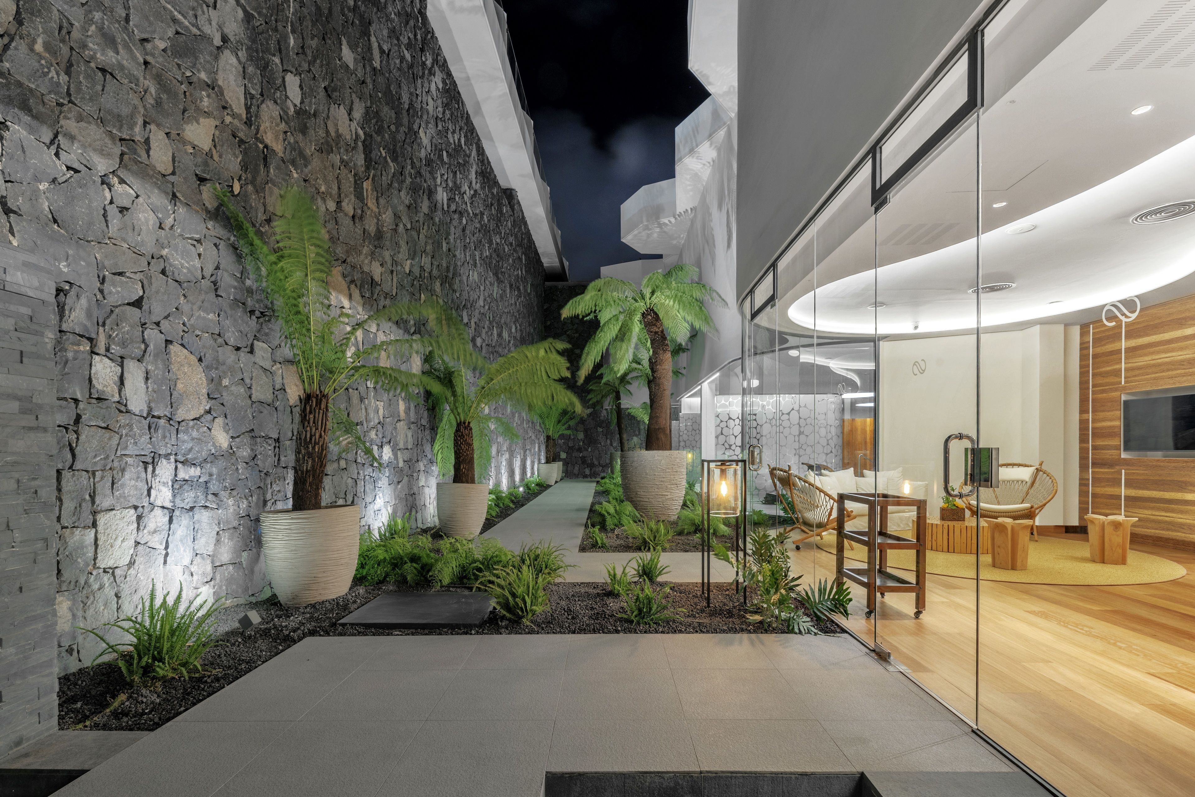 sauna, body treatments, hot stone massages, deep-tissue massages