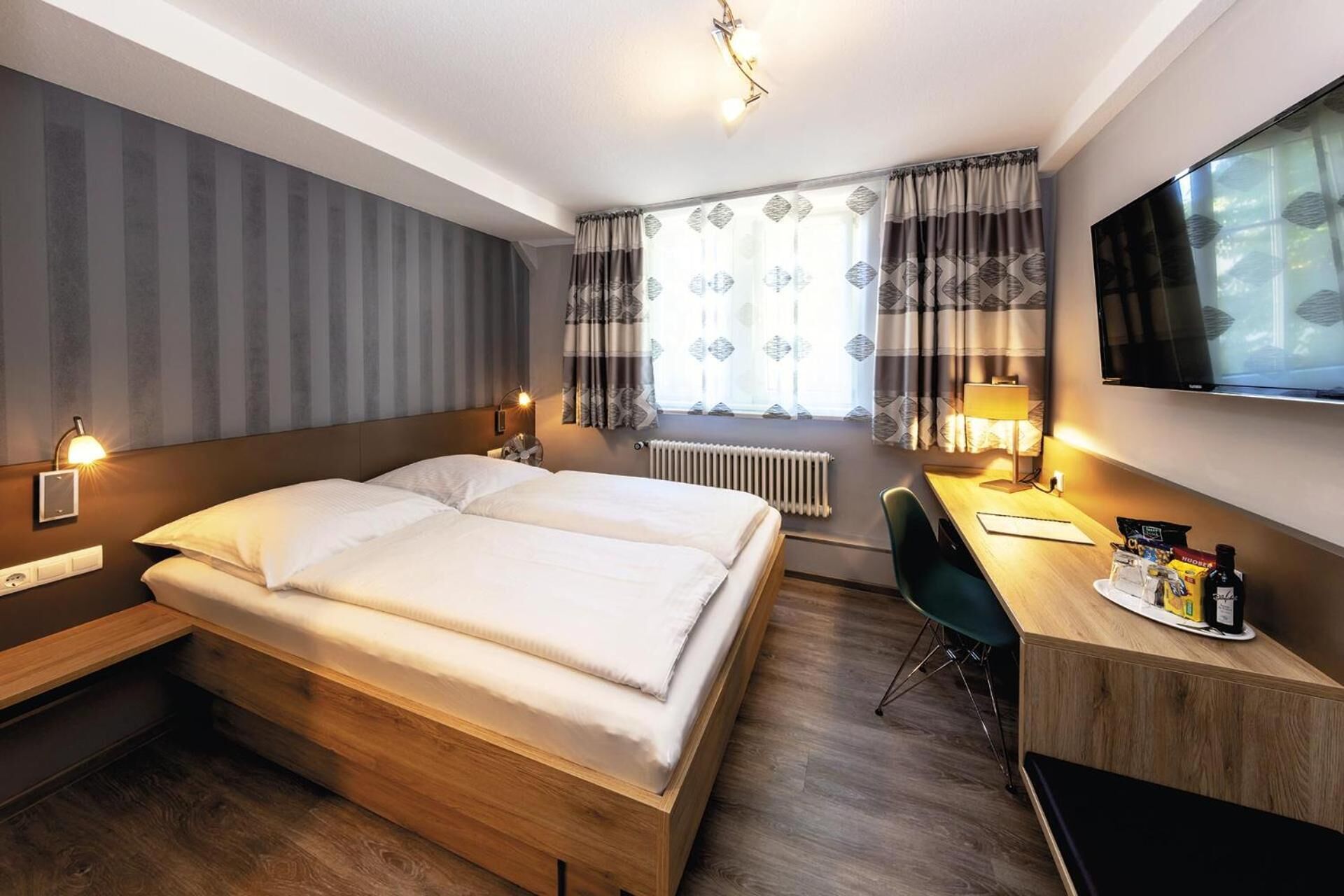 minibar, in-room safe, desk, cots/infant beds