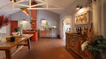 Café da manhã, almoço e jantar