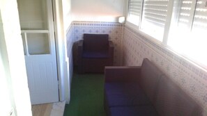 Family Room, Shared Bathroom (Ericeira) | Balcony - Marquês Soul - Hostel (Lisbon)