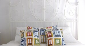 Habitación doble, baño compartido (Lisboa) | Tabla de planchar con plancha y wifi gratis