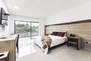 Habitación Superior Planta B (150mts del área principal) | Minibar, in-room safe, free WiFi, bed sheets