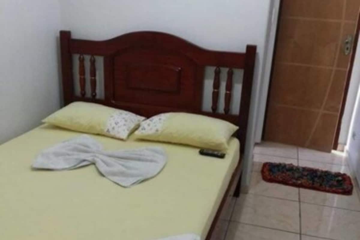 Cortinas blackout, Wi-Fi de cortesia, roupa de cama