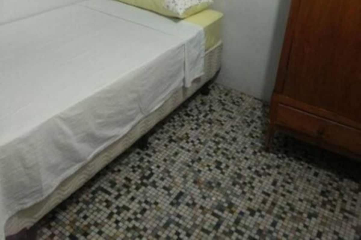 Cortinas blackout, Wi-Fi de cortesia, roupa de cama