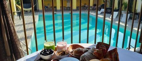 Outdoor pool, sun loungers