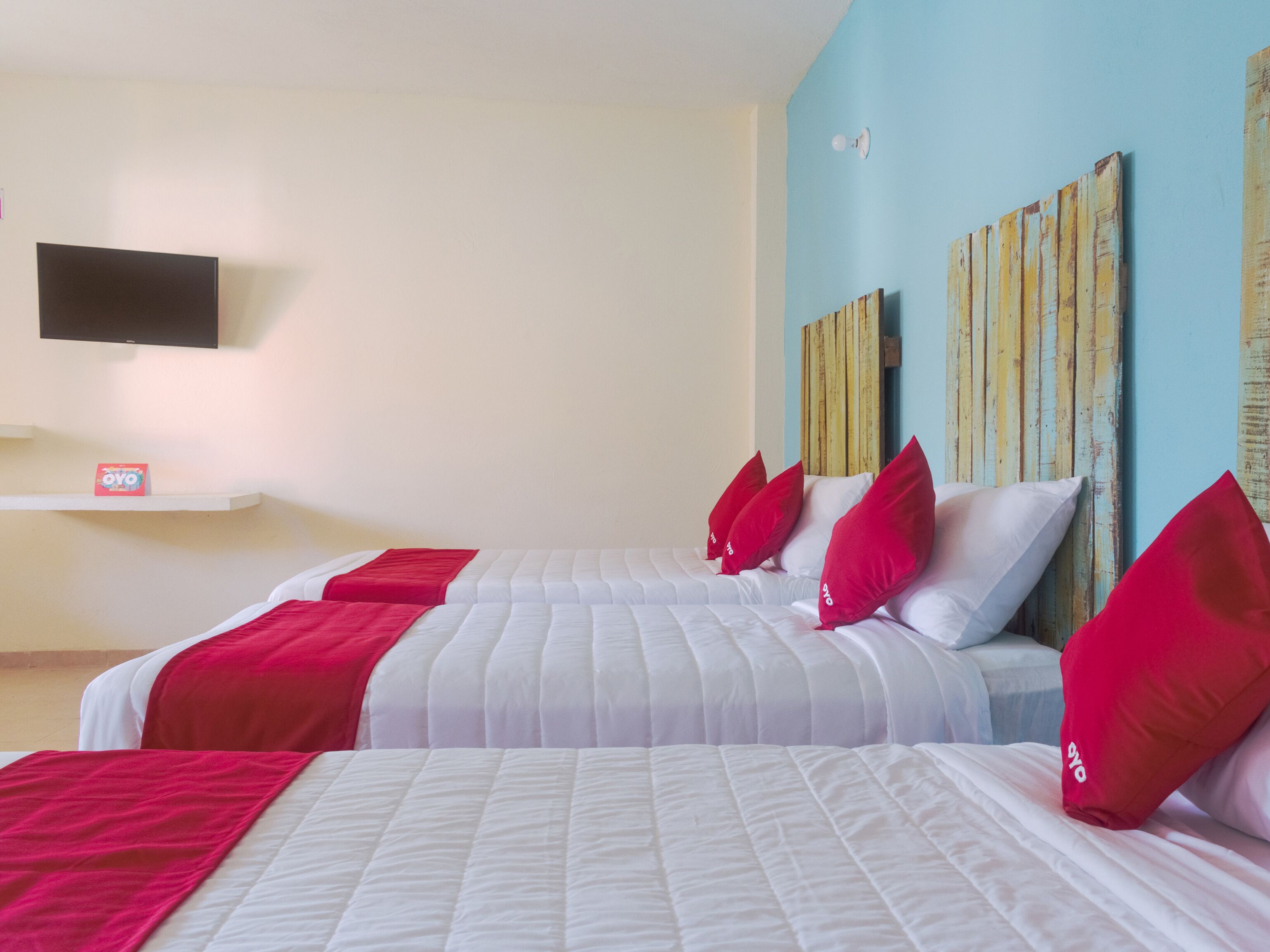 Habitación familiar | Tabla de planchar con plancha, camas extra, wifi gratis y ropa de cama 