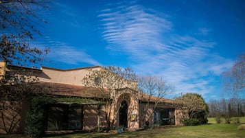 Entrada al alojamiento