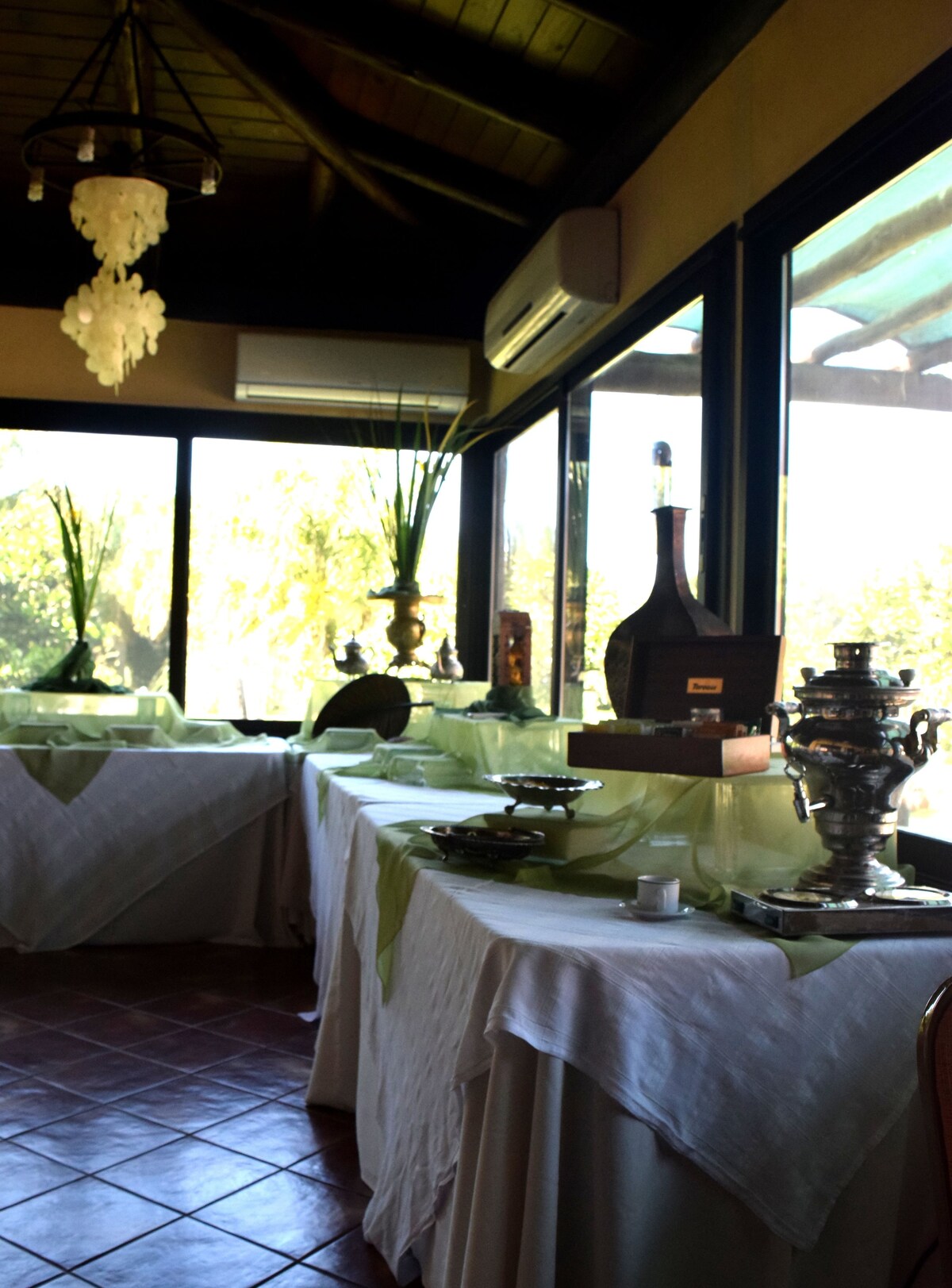 Salas de tratamientos para parejas, sauna, bañera de hidromasaje 