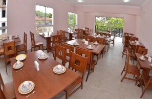 Petit déjeuner buffet compris tous les jours