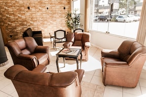 Sala de estar en el lobby